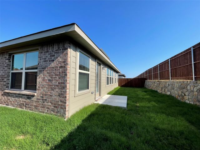 5817 Brookville Drive, Fort Worth, TX 76179