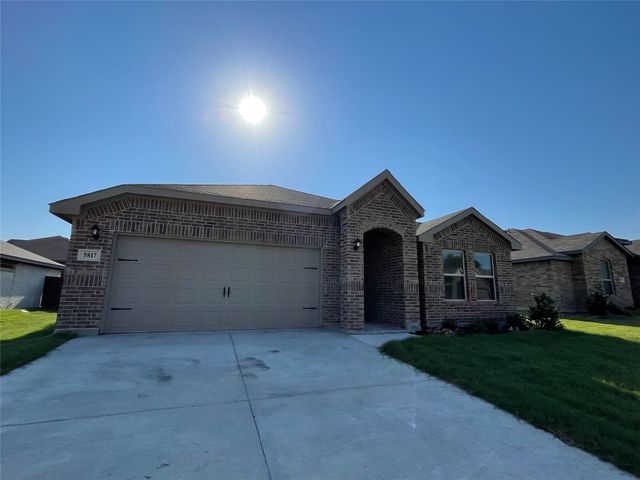 5817 Brookville Drive, Fort Worth, TX 76179