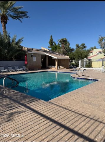 1012 E HIGHLAND Avenue, Phoenix, AZ 85014