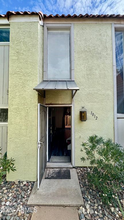 1012 E HIGHLAND Avenue, Phoenix, AZ 85014 — photo 2
