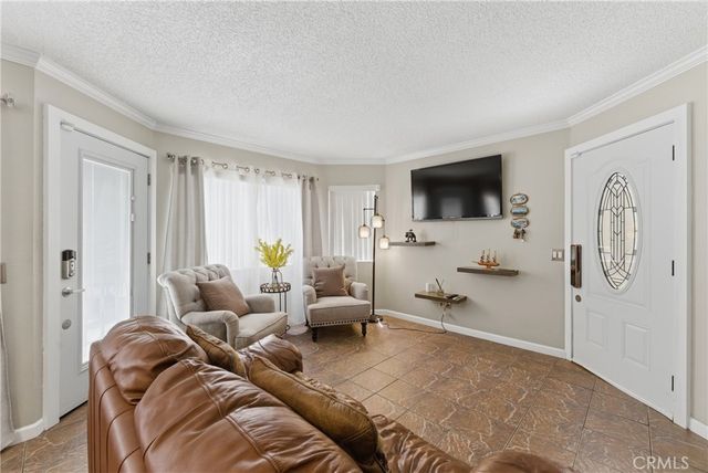 700 W Almond Street, Compton, CA 90220