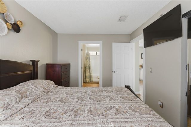 700 W Almond Street, Compton, CA 90220