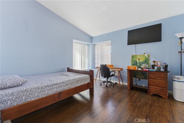 700 W Almond Street, Compton, CA 90220