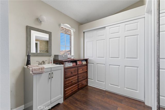 700 W Almond Street, Compton, CA 90220