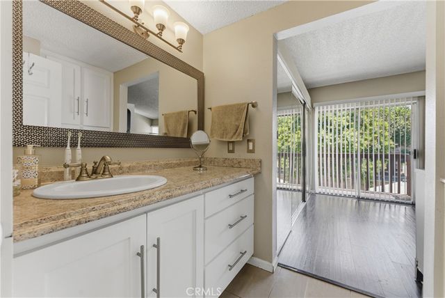 700 W Almond Street, Compton, CA 90220