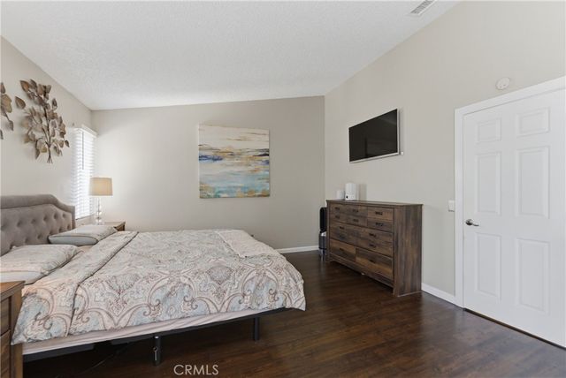 700 W Almond Street, Compton, CA 90220
