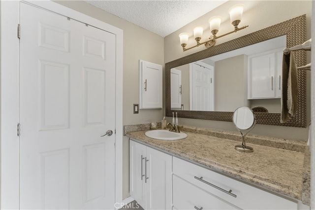 700 W Almond Street, Compton, CA 90220