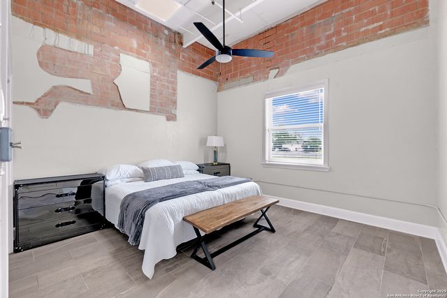 3363 E Commerce St Unit 101, San Antonio, TX 78220