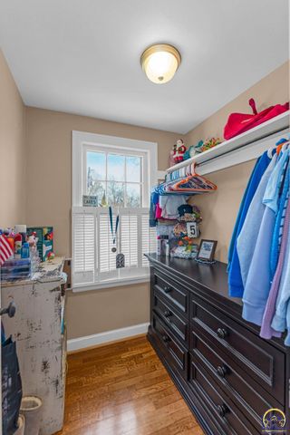 1608 SW Oakley AVE, Topeka, KS 66604