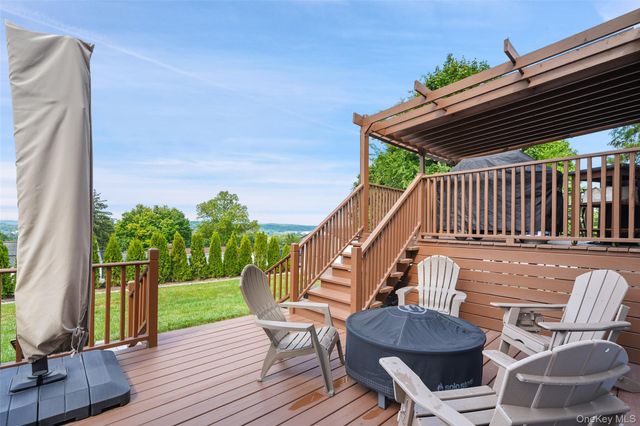 6 S High Street, Elmsford, NY 10523