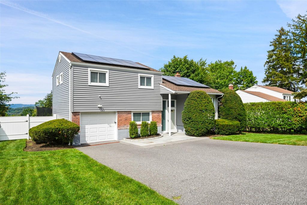 6 S High Street, Elmsford, NY 10523 — exterior