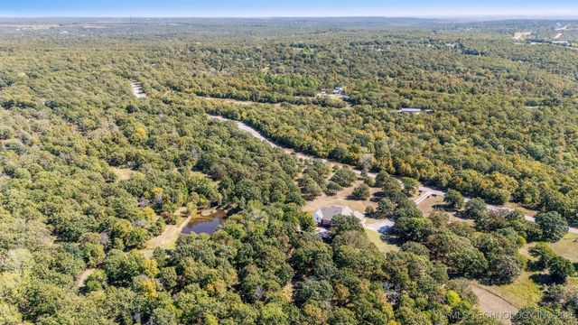 16615 Richardson Road, Skiatook, OK 74070