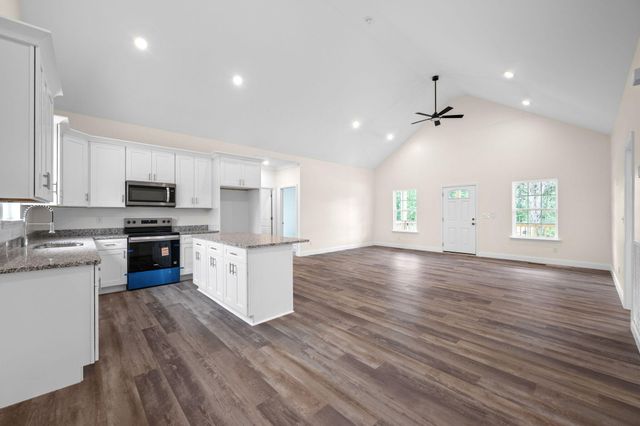890 Michaels Road, Trenton, GA 30752