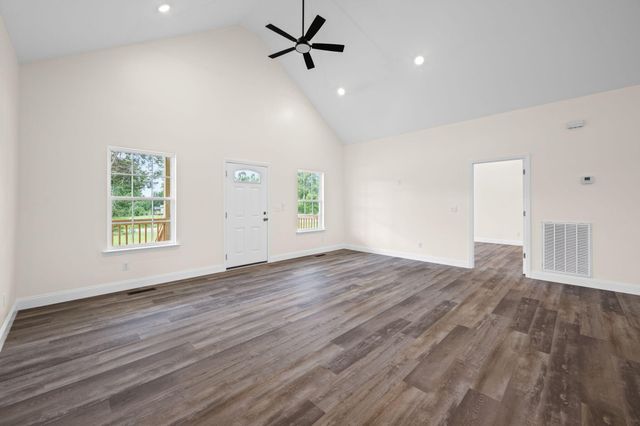 890 Michaels Road, Trenton, GA 30752