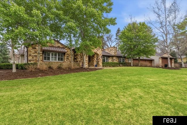 805 Ridgewood Avenue, Omaha, NE 68114