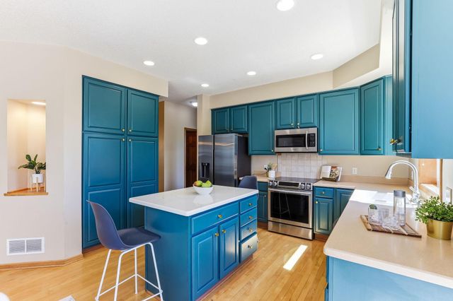 17299 66th Place N, Maple Grove, MN 55311