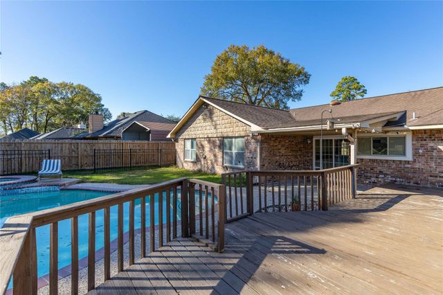 9810 Ellen Street, Baytown, TX 77521