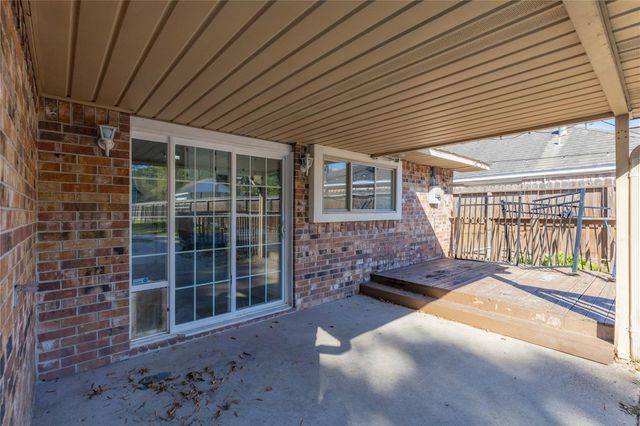 9810 Ellen Street, Baytown, TX 77521