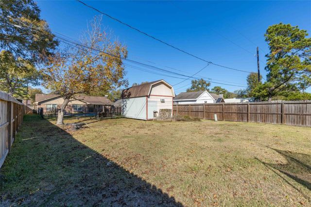 9810 Ellen Street, Baytown, TX 77521