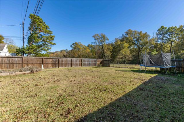 9810 Ellen Street, Baytown, TX 77521