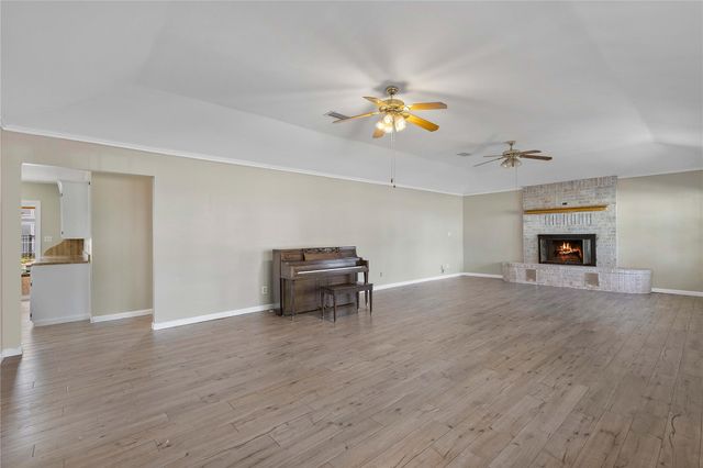 9810 Ellen Street, Baytown, TX 77521