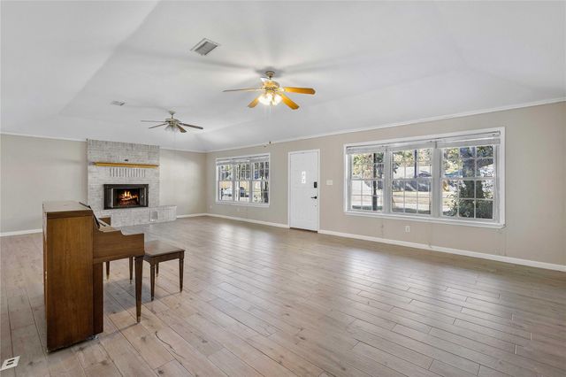 9810 Ellen Street, Baytown, TX 77521