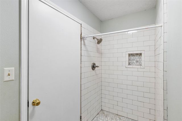 9810 Ellen Street, Baytown, TX 77521