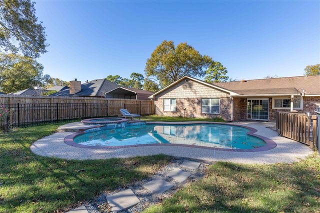 9810 Ellen Street, Baytown, TX 77521