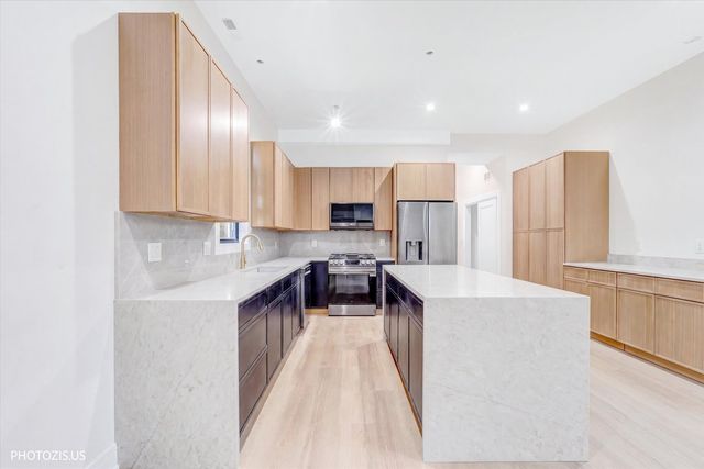 6538 S Kimbark Avenue, Chicago, IL 60637