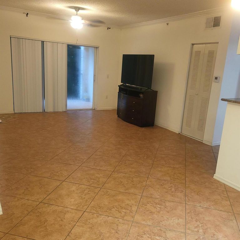 4204 Tuscany Way, Boynton Beach, FL 33435