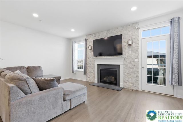 3206 Huntington Lane, Forks Twp, PA 18040