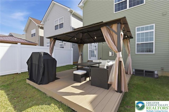 3206 Huntington Lane, Forks Twp, PA 18040