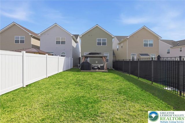 3206 Huntington Lane, Forks Twp, PA 18040
