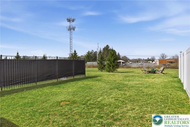 3206 Huntington Lane, Forks Twp, PA 18040