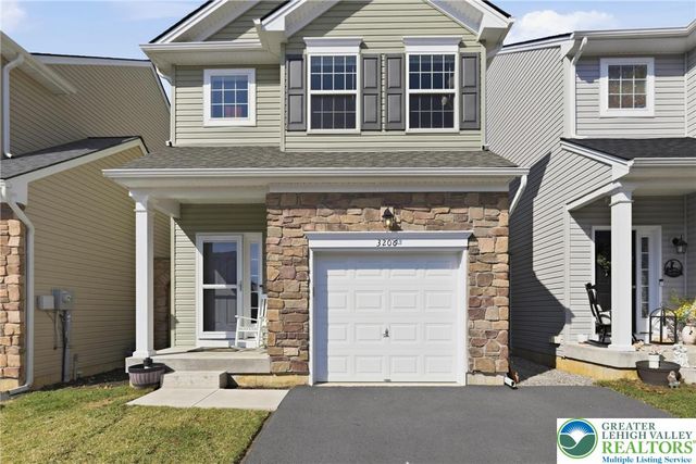 3206 Huntington Lane, Forks Twp, PA 18040