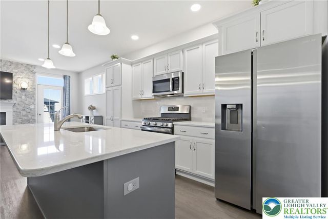 3206 Huntington Lane, Forks Twp, PA 18040