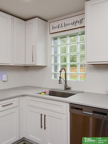 2206 Lillian Street, Bellevue, NE 68147