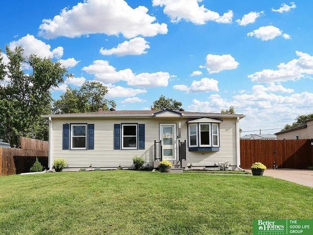 2206 Lillian Street, Bellevue, NE 68147