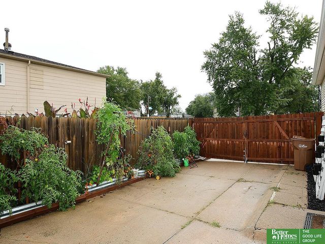 2206 Lillian Street, Bellevue, NE 68147