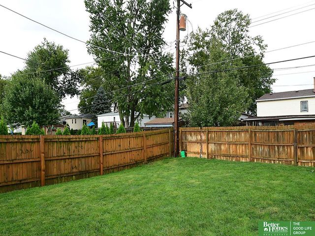 2206 Lillian Street, Bellevue, NE 68147