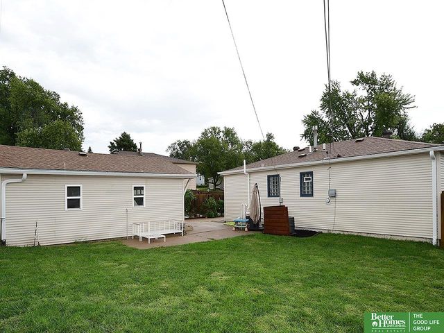 2206 Lillian Street, Bellevue, NE 68147