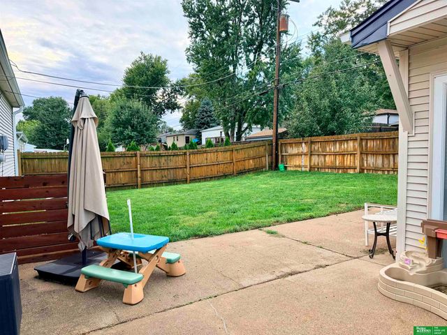 2206 Lillian Street, Bellevue, NE 68147