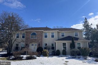 102 OVAL LN, North Wales, PA 19454