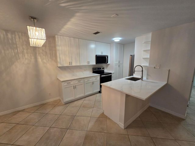 4503 NW 6th Avenue, Deerfield Beach, FL 33064