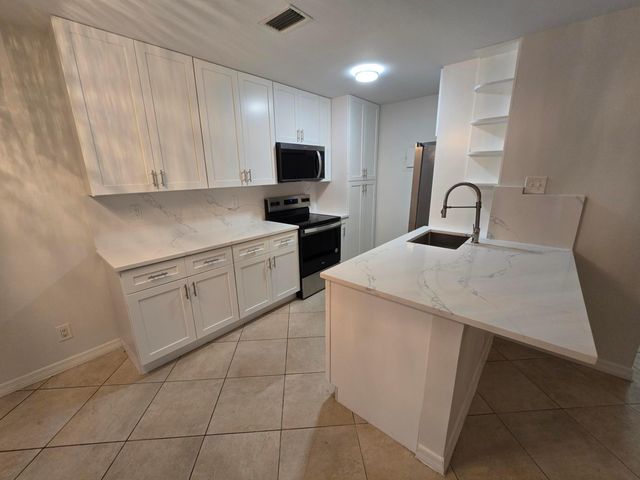 4503 NW 6th Avenue, Deerfield Beach, FL 33064