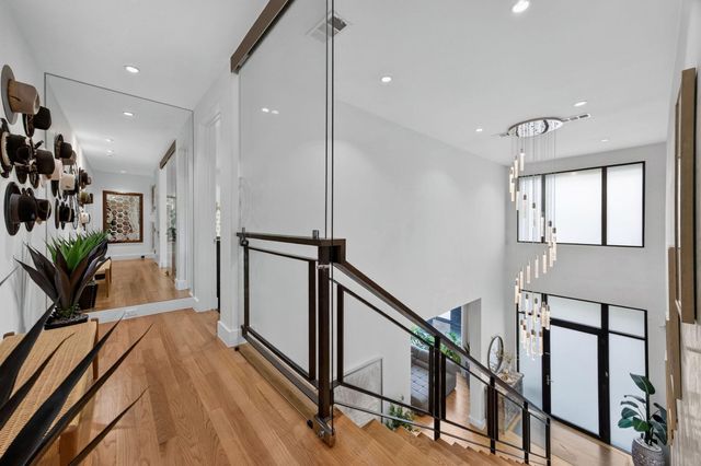 1310 Nantucket Drive, Houston, TX 77057