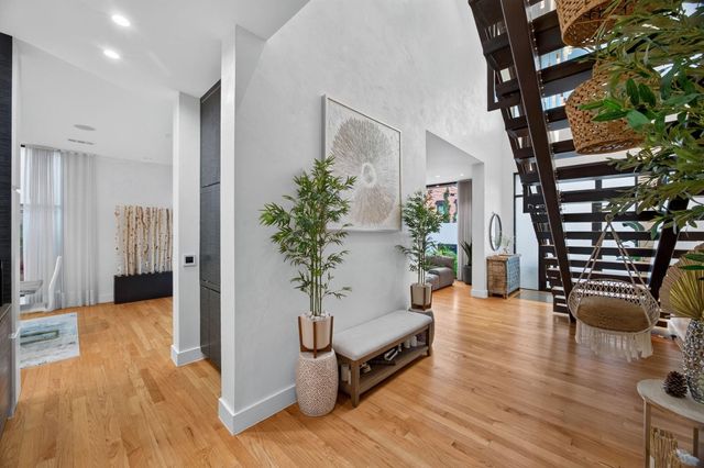 1310 Nantucket Drive, Houston, TX 77057