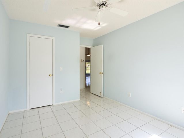 154 Ramblewood Circle, Royal Palm Beach, FL 33411