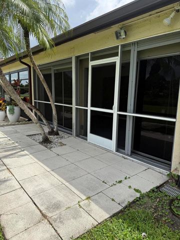 154 Ramblewood Circle, Royal Palm Beach, FL 33411