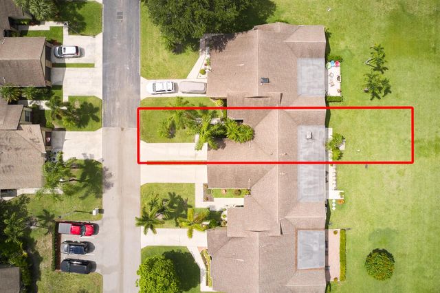 154 Ramblewood Circle, Royal Palm Beach, FL 33411